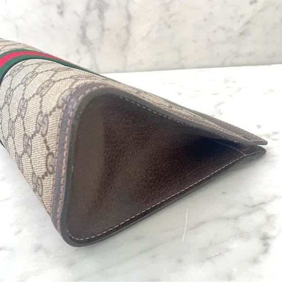 GUCCI GG monogram supreme Clutch - Picture 16 of 17